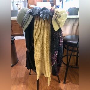 ✔️ bundle of winter scarves